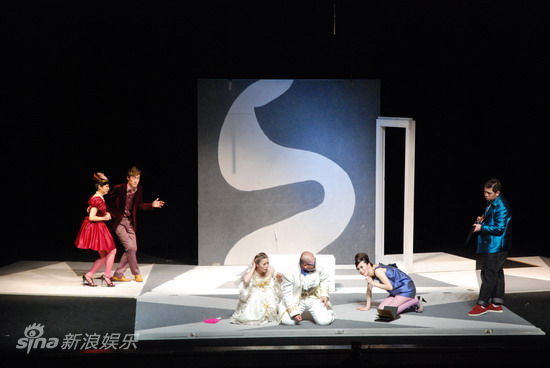 上海大剧院小剧场上演